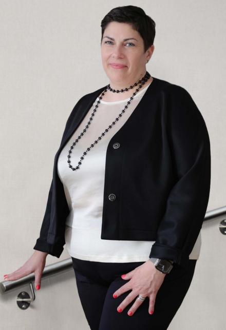 Dr. Stankovics Éva